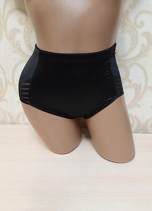 Красивые высокие утягивающие корректирующие трусики m&s