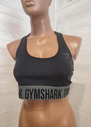 Спортивный топ-бюстгальтер от бренда gymshark
