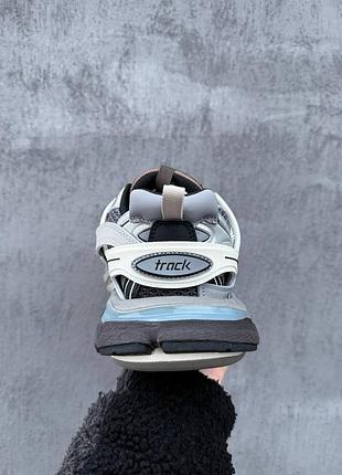 Track grey/white 10