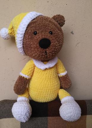 Вязаный плюшевый мишка
