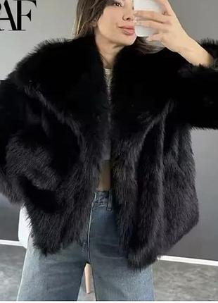 Жіноча трендова шуба