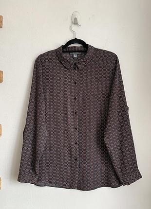 Класна базова сорочка