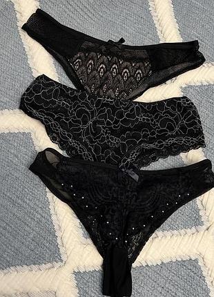 Набір чорних мереживних трусиків