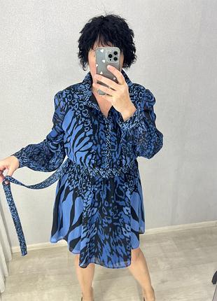 Гарна сукня плаття