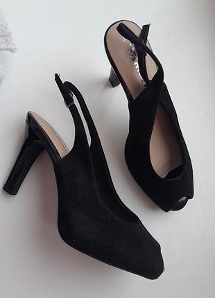 Босоножки 39р tamaris замша