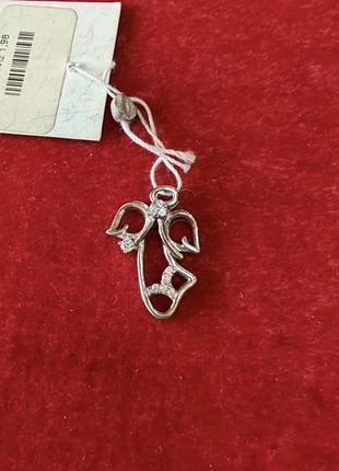 Срібна підвіска ангелочок з білими фіанітами.