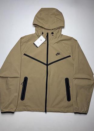 Найк вітровка