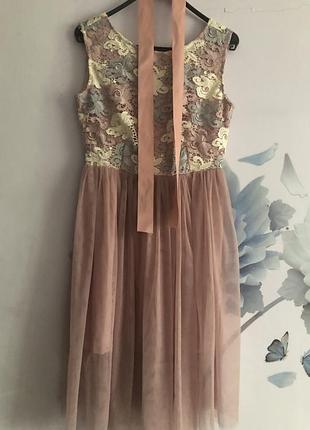 Літнє жіноче плаття