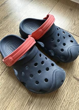Crocs підійдуть як для хлопчика так для дівчинки
