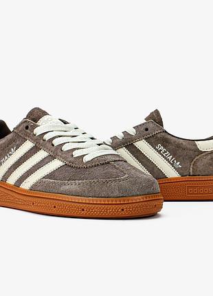 Adidas spezial beige white