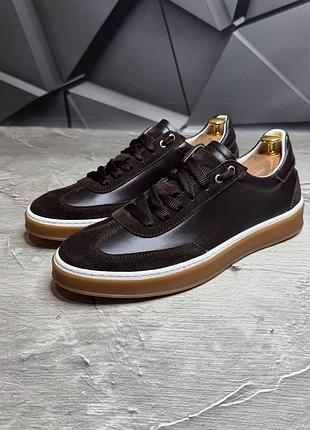 Чоловічі кеди.