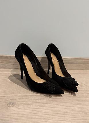 Туфлі замшеві чорні