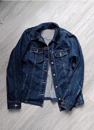 Джинсова куртка