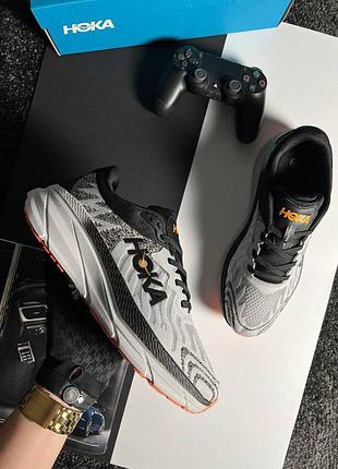 Чоловічі кросівки hoka challenger art 7 grey black orange