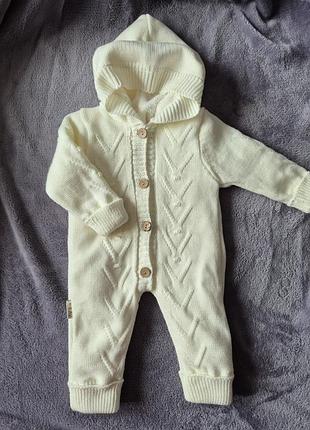 В'язаний комбінезон молочного кольору з утепленням 6-9м