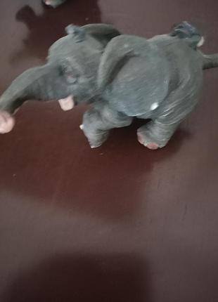 Статуэтки"симья слоников."