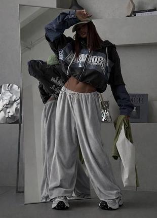 Спортивные штаны