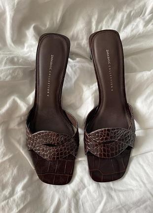 Босоніжки zara