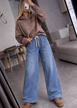 Трендовые, современные, стильные джинсы