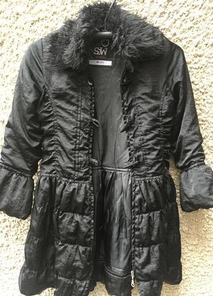 Стильное пальто для девочки