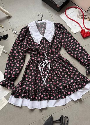 Сукня з комірцем в принт