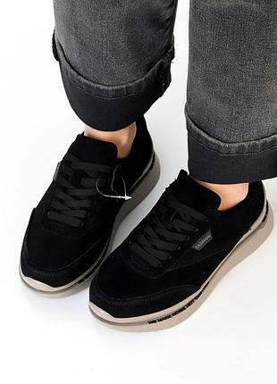 Кросівки жіночі замшеві