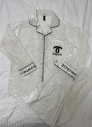 Велюрова жіноча піжама