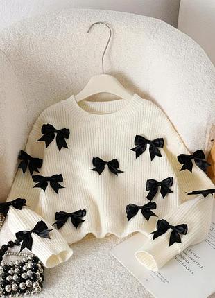 Суперова новиночка светр з бантиками