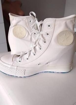 Женские converse новые на скрытой танкетке 7 см. размер стельки 24