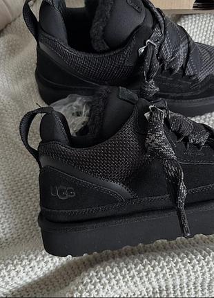 Ugg lowmel 4