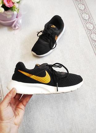 Кросівки nike tanjun