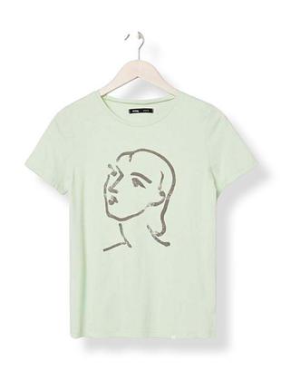 Нова гарна натуральна футболка