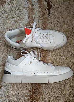 Снікерcи кросівки one cloud the roger centre court