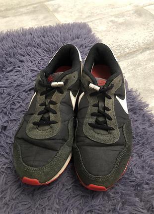 Продам кросівки