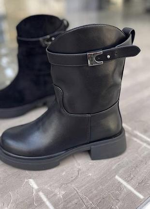 Чобітки/ ботинки дуже стильні / черевики