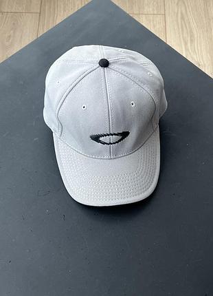 Кепка oakley