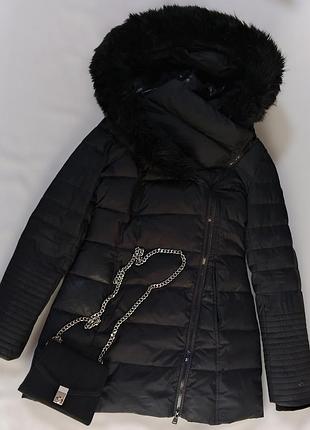 Пуховик пальто guess