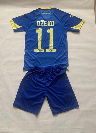 Футбольна форма збірної боснії і герцеговини (домашня) бренду kelme, сезон 2023-2024.