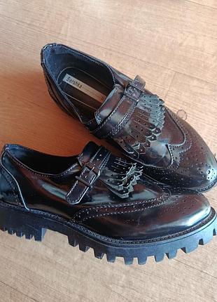 Лофери бершка. туфлі жіночі, лодочки