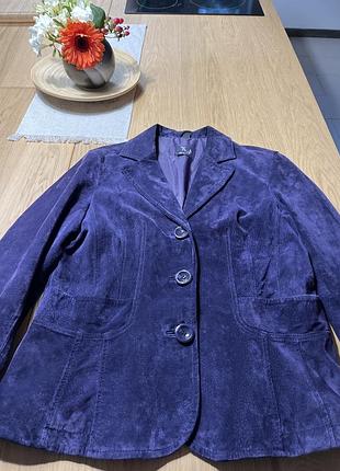 Жакет з натуральної замші.