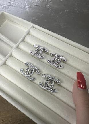 Стильні сережки