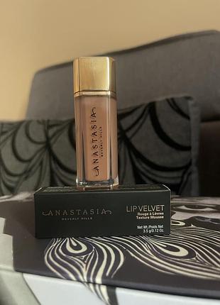 Рідка матова помада-суфле anastasia beverly hills lip velvet. відтінок softy