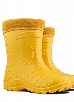 Легкі дитячі чоботи lbc otter - жовті