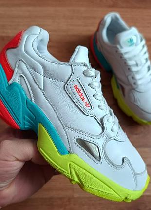 Оригинальные кожаные adidas р38 длина стельки по факту 24.5см