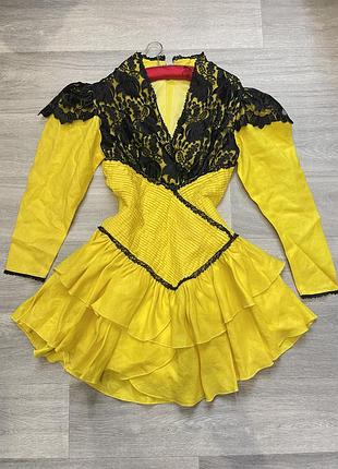 Вінтажна сукня карнавальна жіноча 90 ті роки з мереживом міні 1990 років для фотосесії