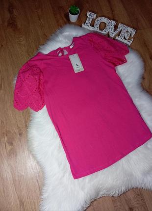 Нова рожева футболка з прошвою розмір s 💞
