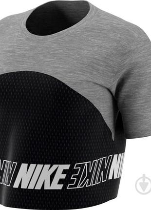 Футболка спортивна nike