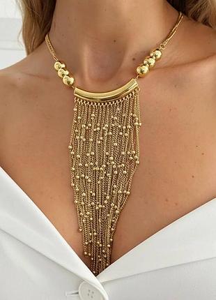 Акцентное длинное колье с подвесками