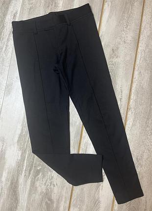 Чорні легенси