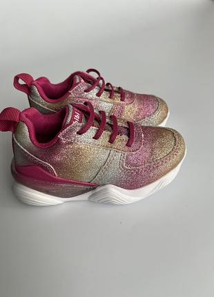 Кросівки для дівчинки